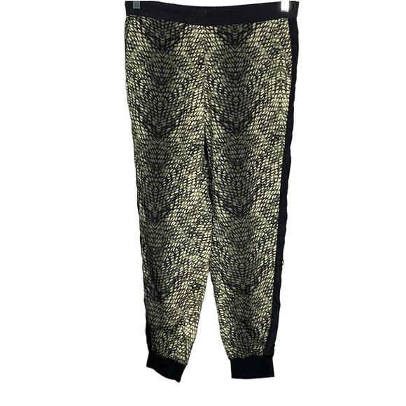 Trouve Womens Jogger Pants High Rise Snakeskin Pattern Elastic Fit Green Medium - Picture 1 of 10